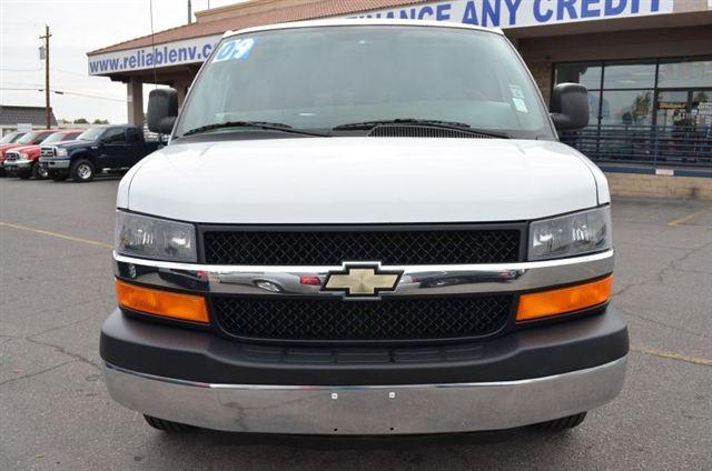 2009 Chevrolet Express XLT Sport 4.6L 2WD