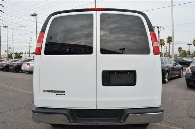 2009 Chevrolet Express XLT Sport 4.6L 2WD