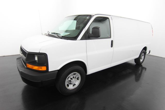 2009 Chevrolet Express REG WB