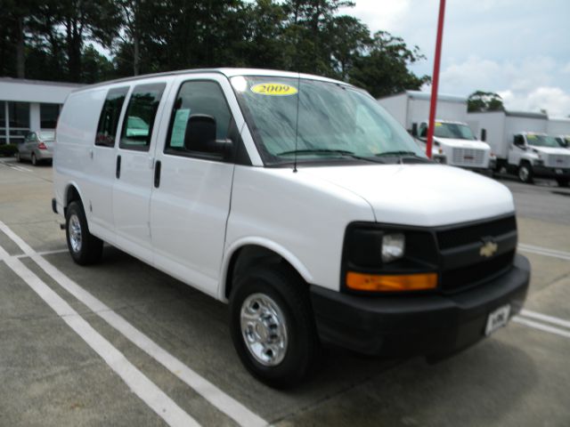 2009 Chevrolet Express REG WB