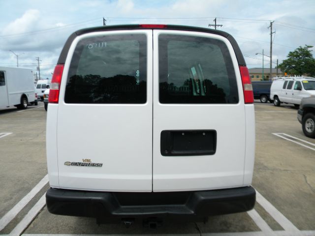 2009 Chevrolet Express REG WB