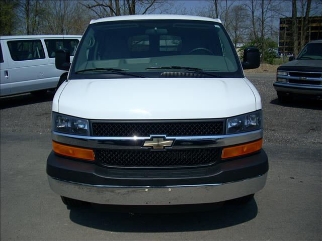 2009 Chevrolet Express SL1