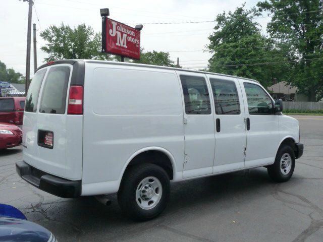 2009 Chevrolet Express REG WB