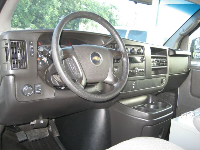 2009 Chevrolet Express Coupe 4D