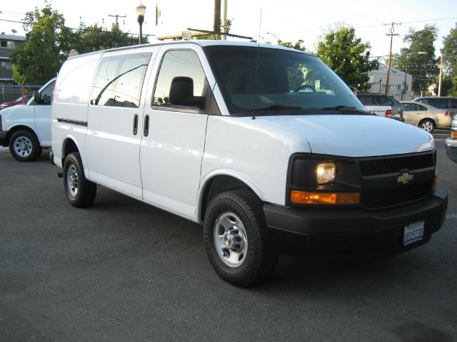 2009 Chevrolet Express Coupe 4D