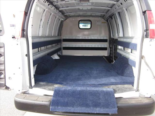 2009 Chevrolet Express Unknown