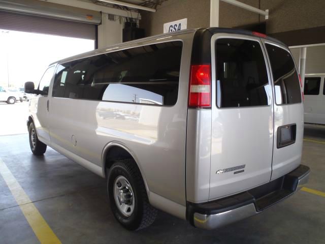 2009 Chevrolet Express 114.6 XLT W/rear Door Privacy Glass