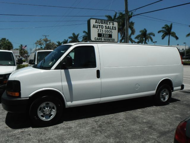 2009 Chevrolet Express REG WB