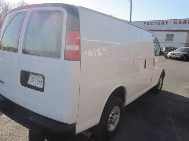 2010 Chevrolet Express 4WD 4-door Tech/entertainment Pkg