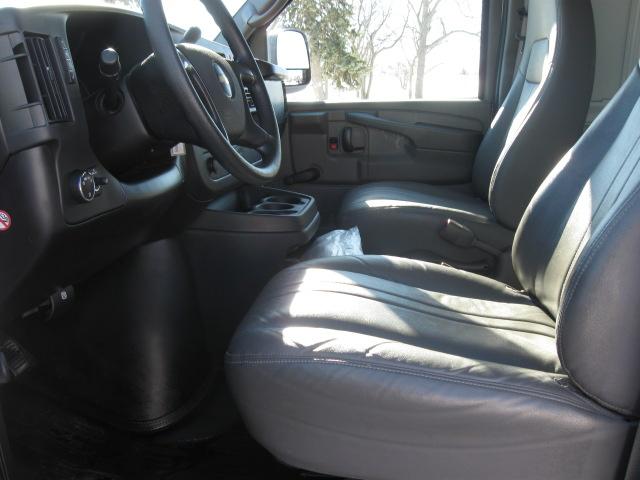 2010 Chevrolet Express 4WD 4-door Tech/entertainment Pkg