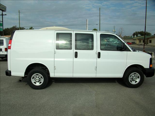 2010 Chevrolet Express 4WD 4-door Tech/entertainment Pkg