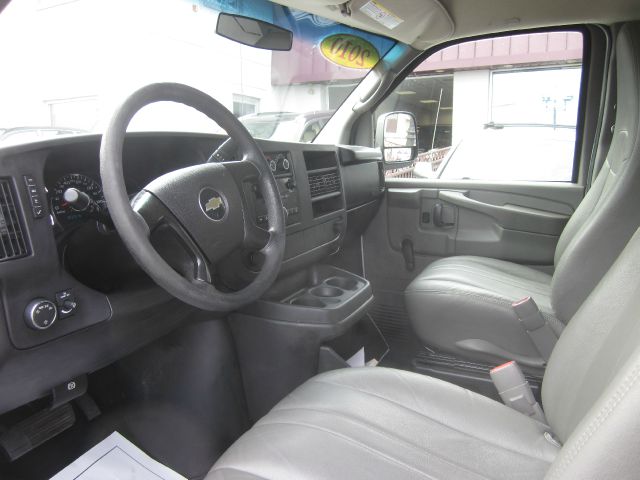 2010 Chevrolet Express Coupe 4D