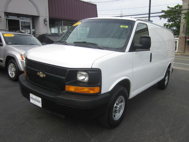 2010 Chevrolet Express Coupe 4D