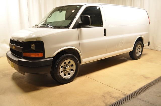 2010 Chevrolet Express 4WD 4-door Tech/entertainment Pkg