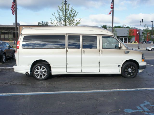 2010 Chevrolet Express Extended Cab Shortbox Z-71 Off Road 4x4