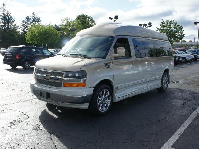 2010 Chevrolet Express Extended Cab Shortbox Z-71 Off Road 4x4