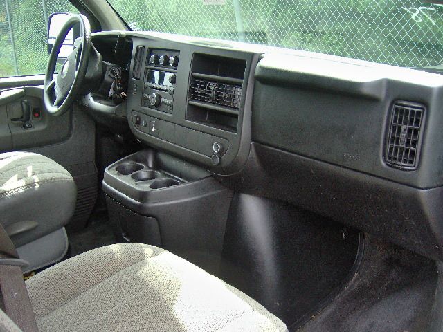 2010 Chevrolet Express 114.6 XLT W/rear Door Privacy Glass