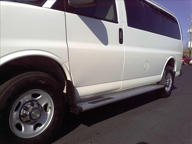 2010 Chevrolet Express Legacy LTD AWD