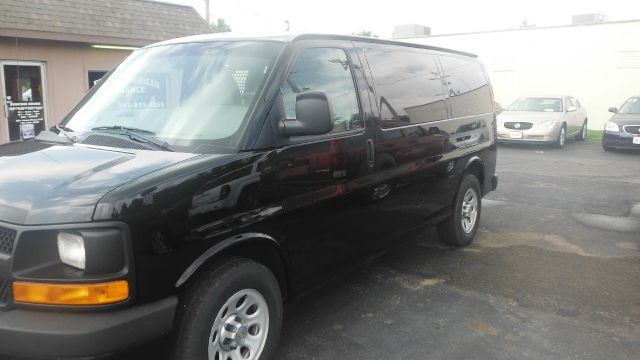 2010 Chevrolet Express 750i 4dr Sdn