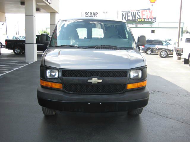 2010 Chevrolet Express RE CAB STX