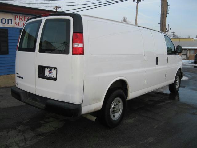 2010 Chevrolet Express Unknown