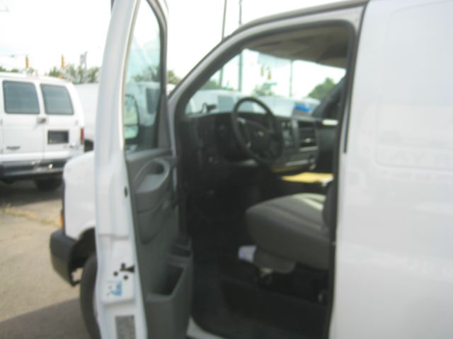 2010 Chevrolet Express Coupe 4D