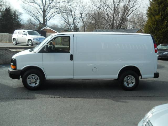 2010 Chevrolet Express 4WD 4-door Tech/entertainment Pkg