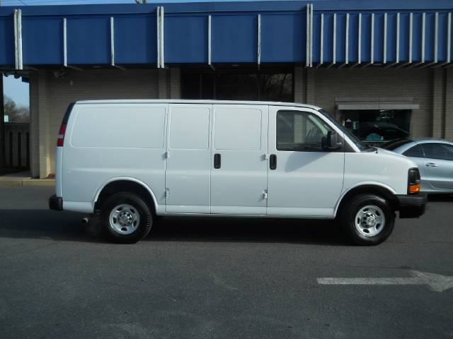 2010 Chevrolet Express 4WD 4-door Tech/entertainment Pkg