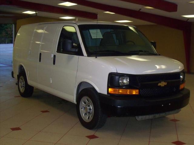 2010 Chevrolet Express Ls-awd-2nd Bench-cd Player-1 Owner