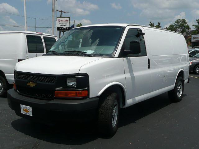 2010 Chevrolet Express XLT Sport 4.6L 2WD