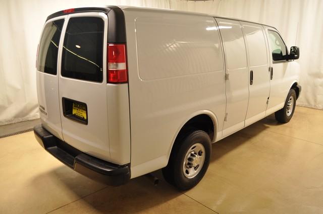 2010 Chevrolet Express 4WD 4-door Tech/entertainment Pkg