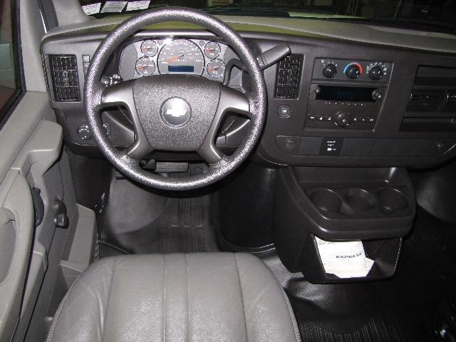 2010 Chevrolet Express Overland 4X4