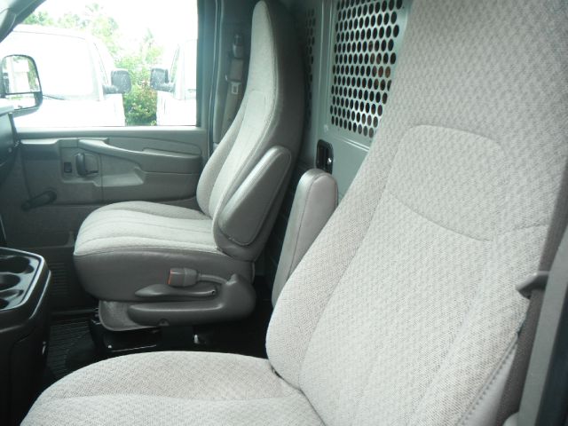 2010 Chevrolet Express 750i 4dr Sdn