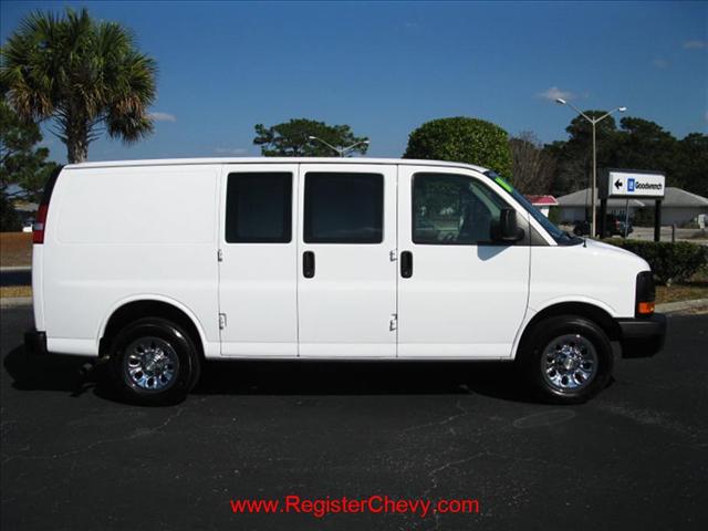 2010 Chevrolet Express Ls-awd-2nd Bench-cd Player-1 Owner