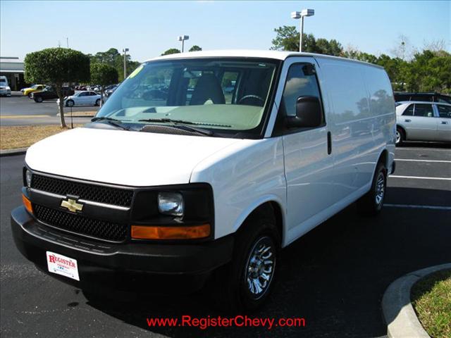 2010 Chevrolet Express Ls-awd-2nd Bench-cd Player-1 Owner