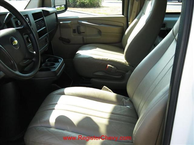 2010 Chevrolet Express Ls-awd-2nd Bench-cd Player-1 Owner