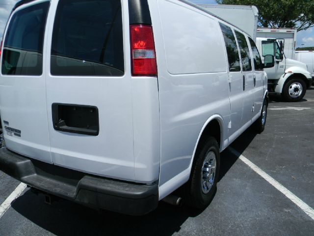 2011 Chevrolet Express Coupe 4D