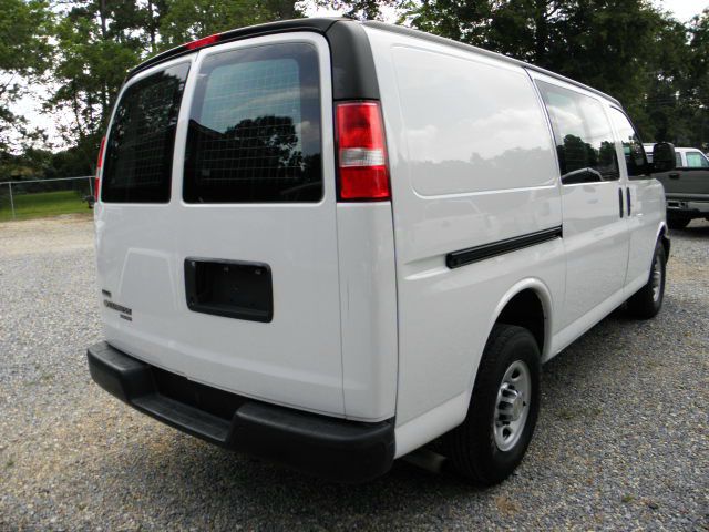 2011 Chevrolet Express Coupe 4D