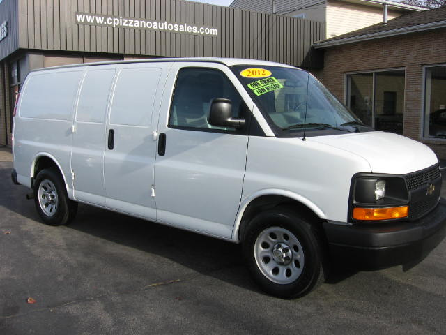 2012 Chevrolet Express 750i 4dr Sdn