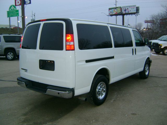 2013 Chevrolet Express 1500 4D Sport Utility