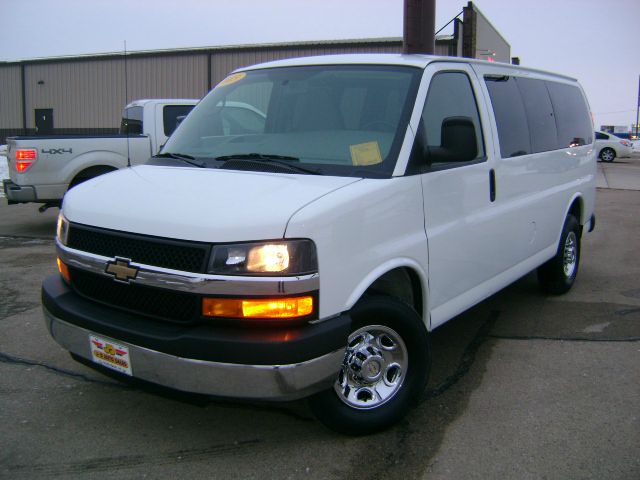 2013 Chevrolet Express 1500 4D Sport Utility