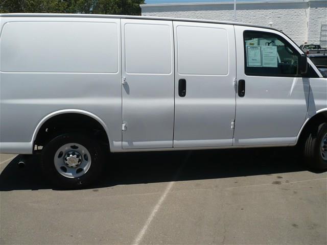 2013 Chevrolet Express 4WD 4-door Tech/entertainment Pkg