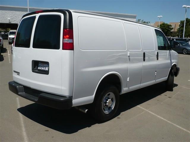 2013 Chevrolet Express 4WD 4-door Tech/entertainment Pkg