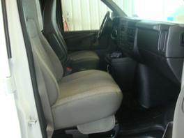 2013 Chevrolet Express V6 5-speed AT With Navigation System