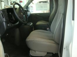 2013 Chevrolet Express V6 5-speed AT With Navigation System