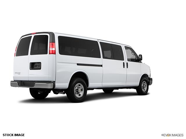 2013 Chevrolet Express 1500 4D Sport Utility