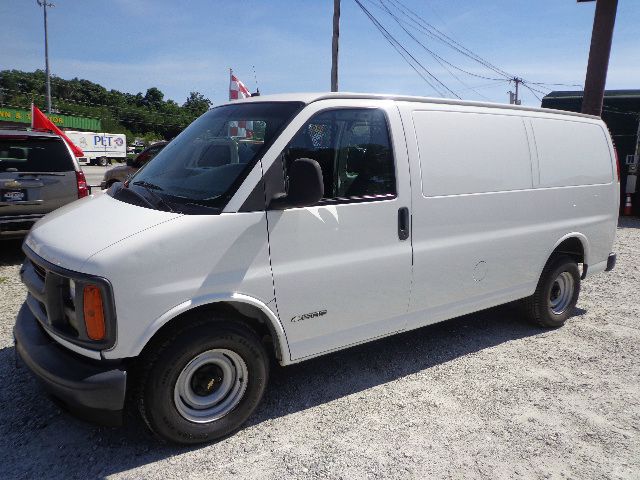 2001 Chevrolet Express Cargo XLT Regular Cab 4x4