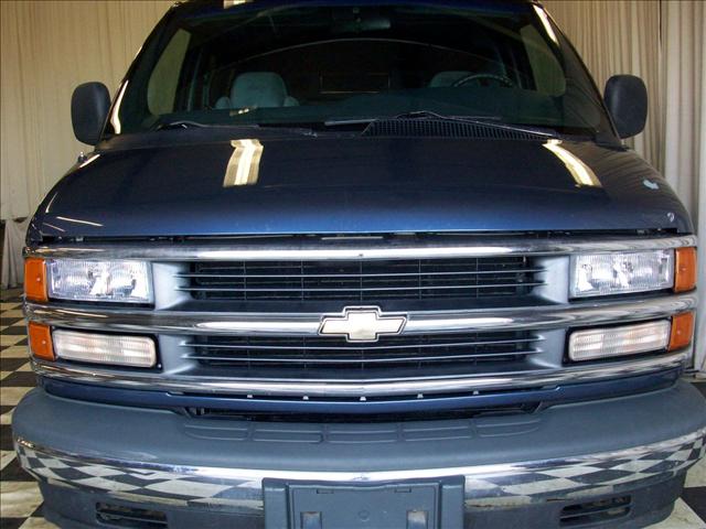 1996 Chevrolet G10 Water Truck