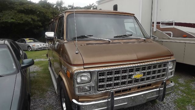 1981 Chevrolet G20 Eddie Bauer 6.0L