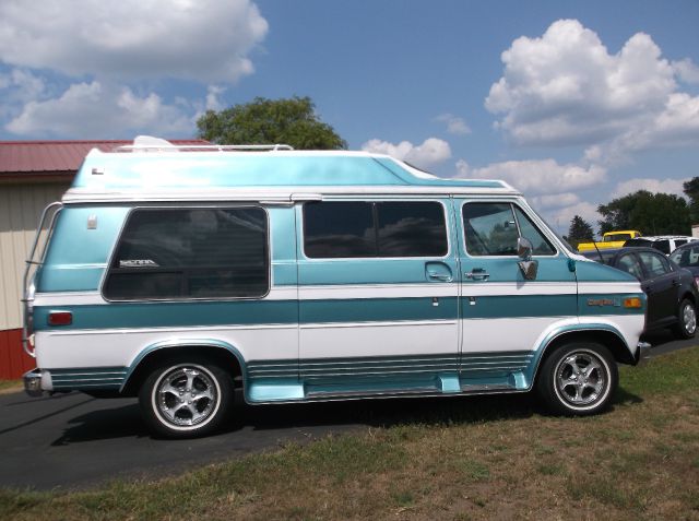 1982 Chevrolet G20 Eddie Bauer 6.0L